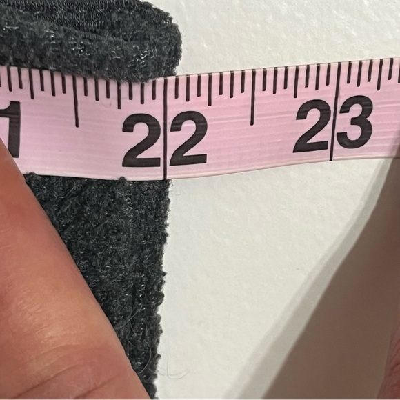 Croft Barrow Size Large Gray Snowflake Embroidered Fleece Zip Front Vest - Picture 5 of 11